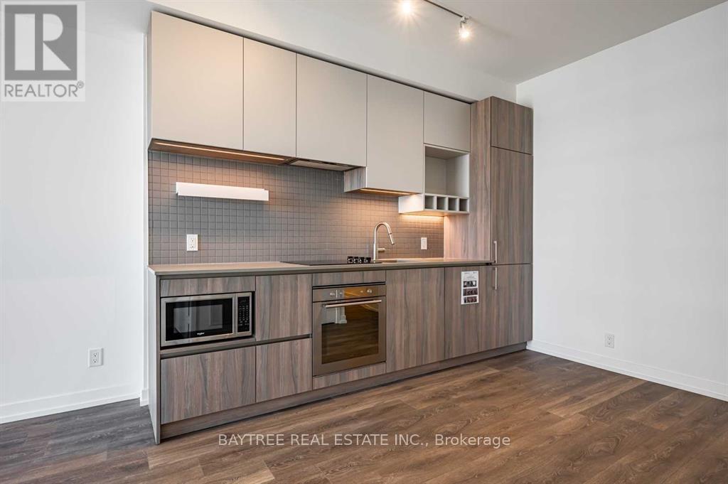 3910 - 950 Portage Parkway, Vaughan, Ontario  L4K 0J7 - Photo 4 - N12563370