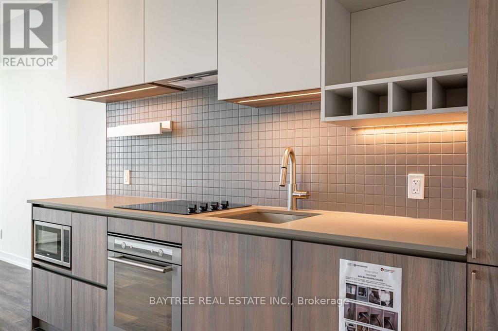 3910 - 950 Portage Parkway, Vaughan, Ontario  L4K 0J7 - Photo 6 - N12563370