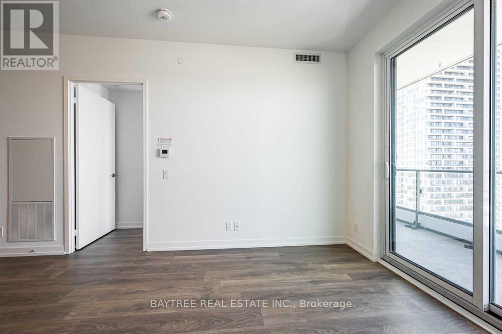 3910 - 950 Portage Parkway, Vaughan, Ontario  L4K 0J7 - Photo 8 - N12563370