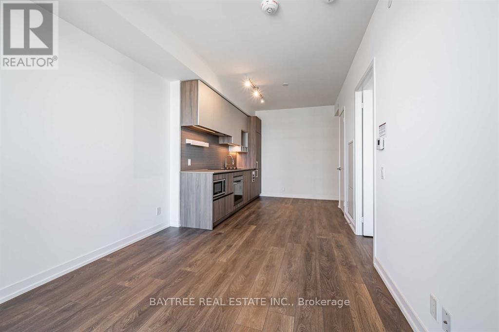 3910 - 950 Portage Parkway, Vaughan, Ontario  L4K 0J7 - Photo 9 - N12563370