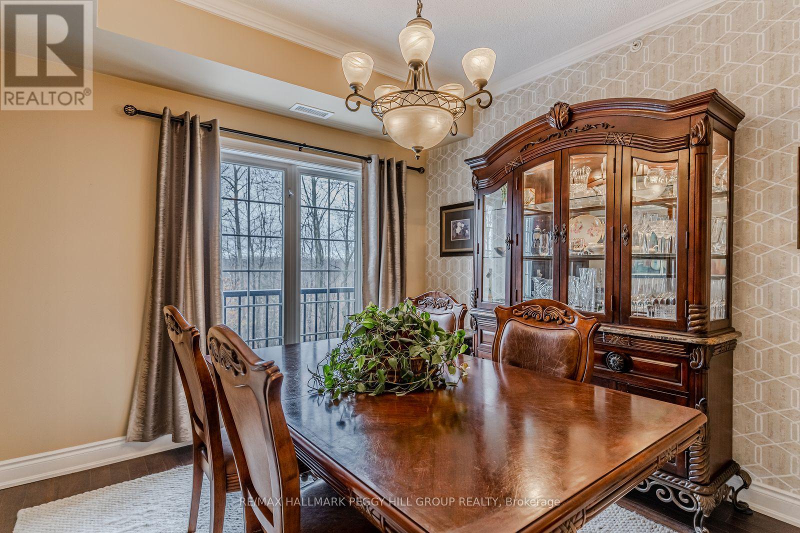 212 - 44 Ferndale Drive S, Barrie (Ardagh), Ontario  L4N 2V1 - Photo 5 - S12563258