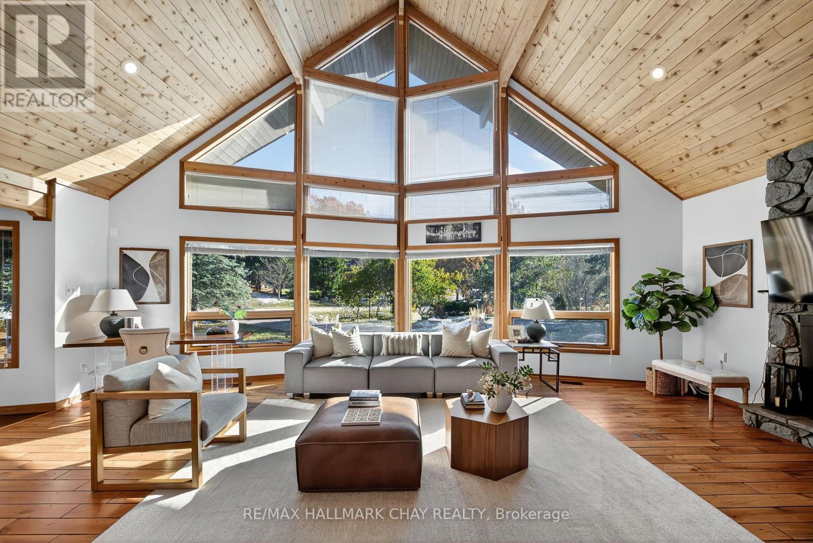 37 Pine Ridge Trail, Oro-Medonte (Horseshoe Valley), Ontario  L4M 4Y8 - Photo 10 - S12563374