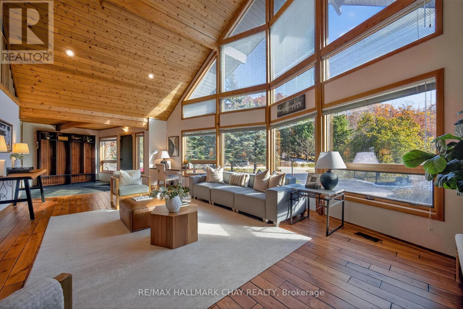 37 Pine Ridge Trail, Oro-Medonte (Horseshoe Valley), Ontario  L4M 4Y8 - Photo 11 - S12563374