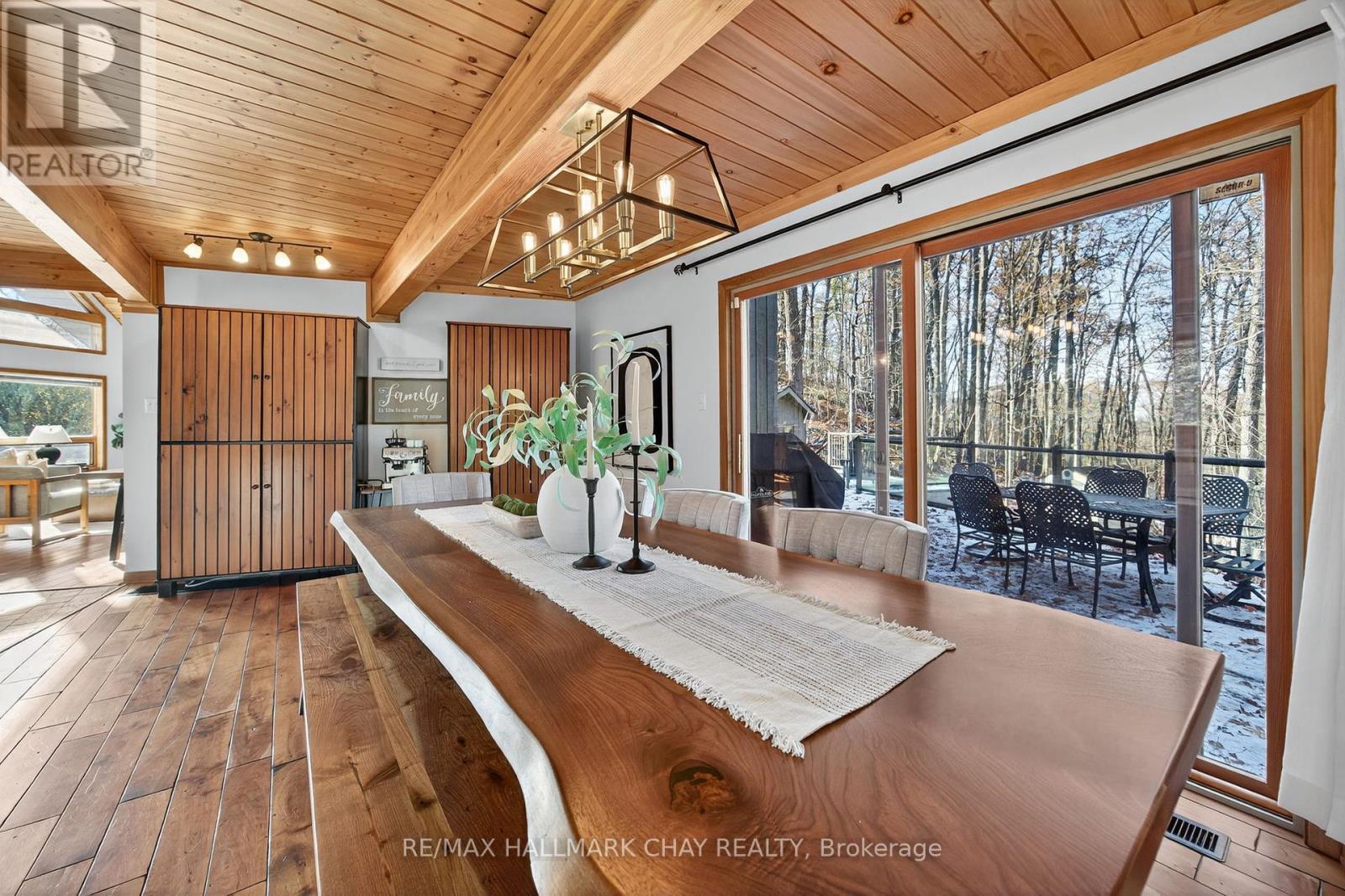 37 Pine Ridge Trail, Oro-Medonte (Horseshoe Valley), Ontario  L4M 4Y8 - Photo 17 - S12563374