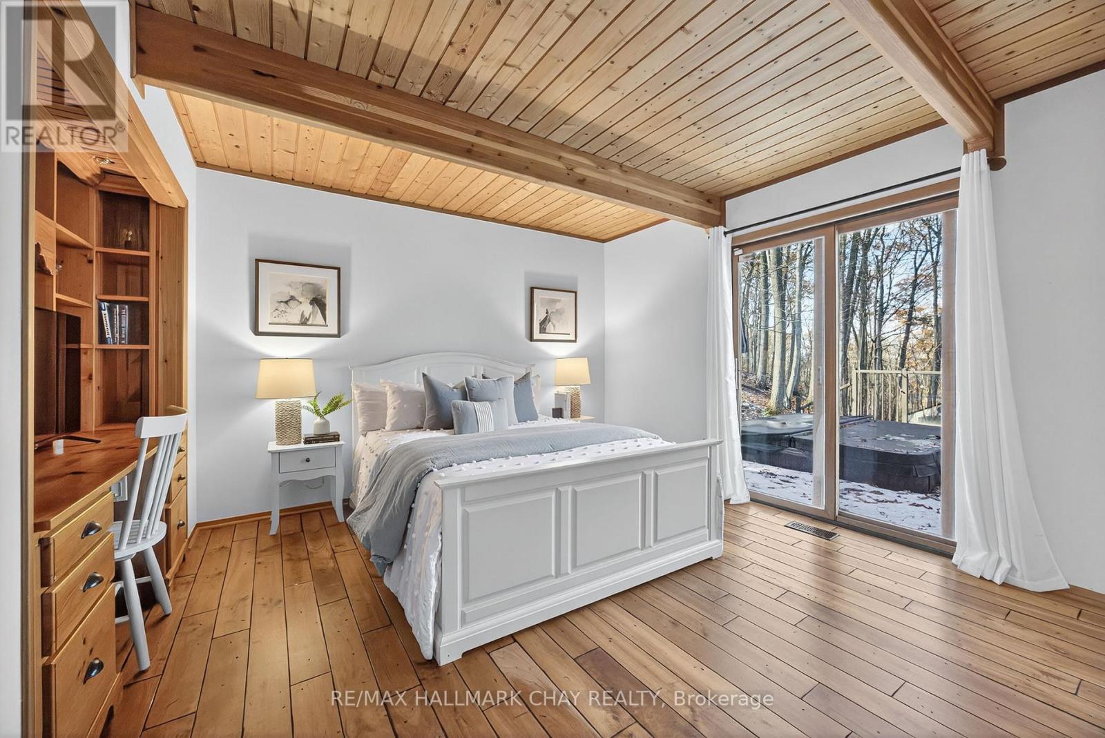 37 Pine Ridge Trail, Oro-Medonte (Horseshoe Valley), Ontario  L4M 4Y8 - Photo 20 - S12563374