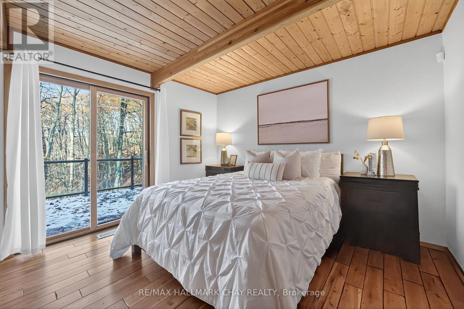 37 Pine Ridge Trail, Oro-Medonte (Horseshoe Valley), Ontario  L4M 4Y8 - Photo 22 - S12563374