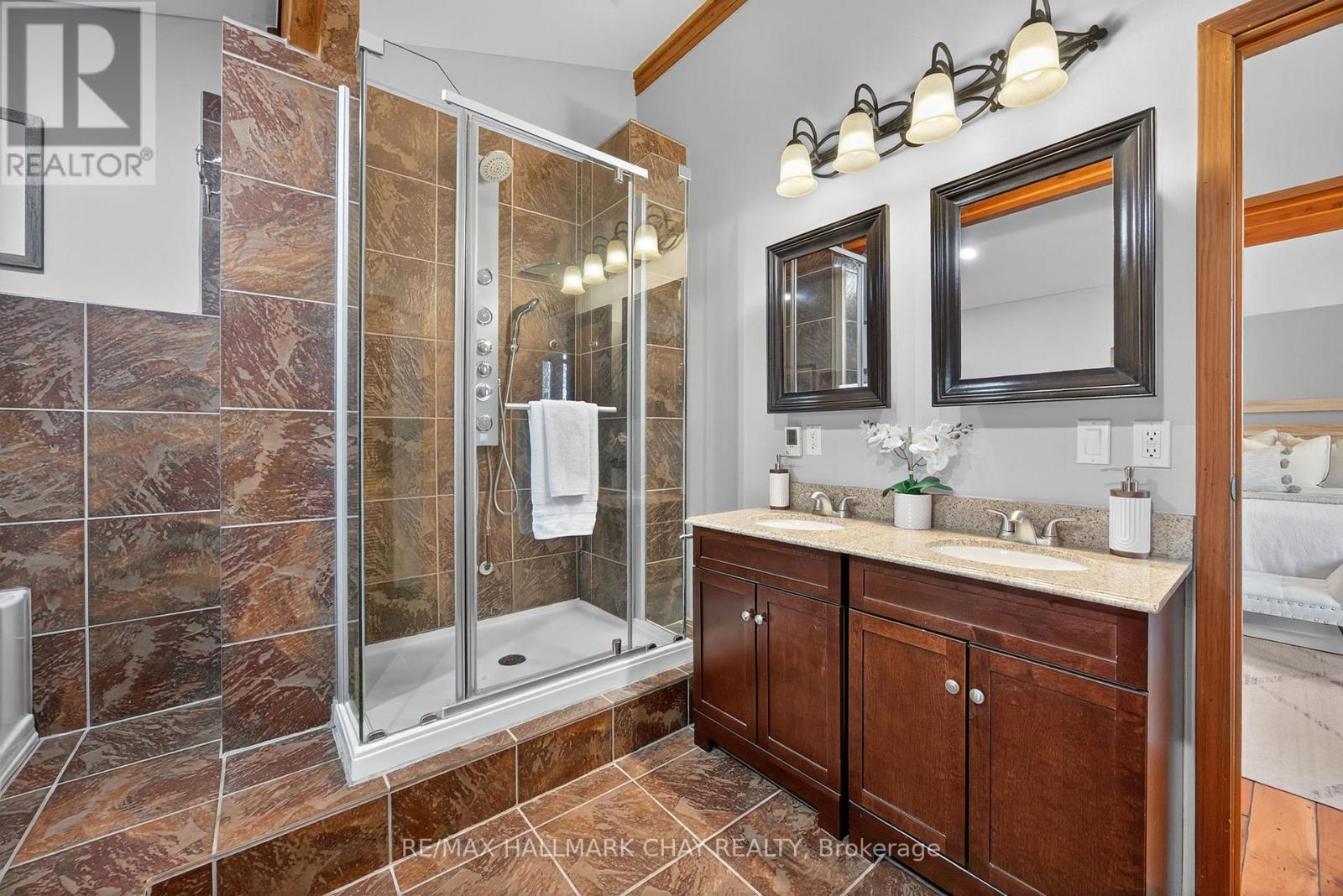 37 Pine Ridge Trail, Oro-Medonte (Horseshoe Valley), Ontario  L4M 4Y8 - Photo 28 - S12563374