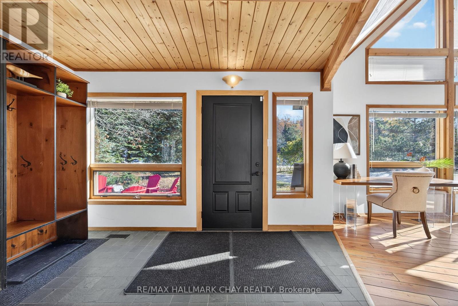 37 Pine Ridge Trail, Oro-Medonte (Horseshoe Valley), Ontario  L4M 4Y8 - Photo 5 - S12563374