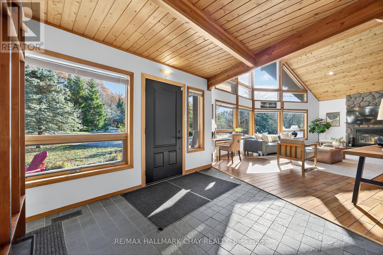 37 Pine Ridge Trail, Oro-Medonte (Horseshoe Valley), Ontario  L4M 4Y8 - Photo 6 - S12563374