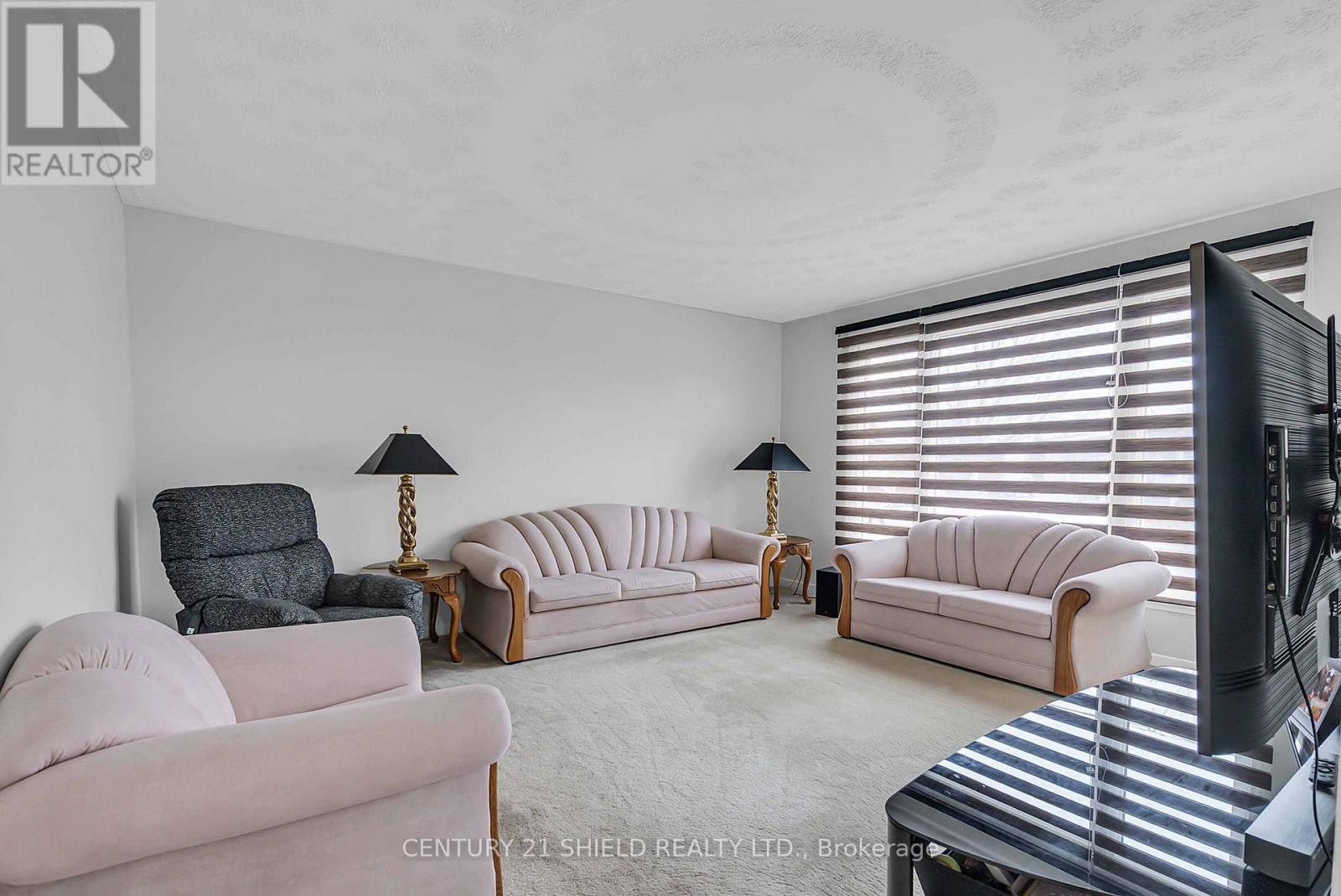 421 Danis Avenue, Cornwall, Ontario  K6H 5G2 - Photo 8 - X12563440