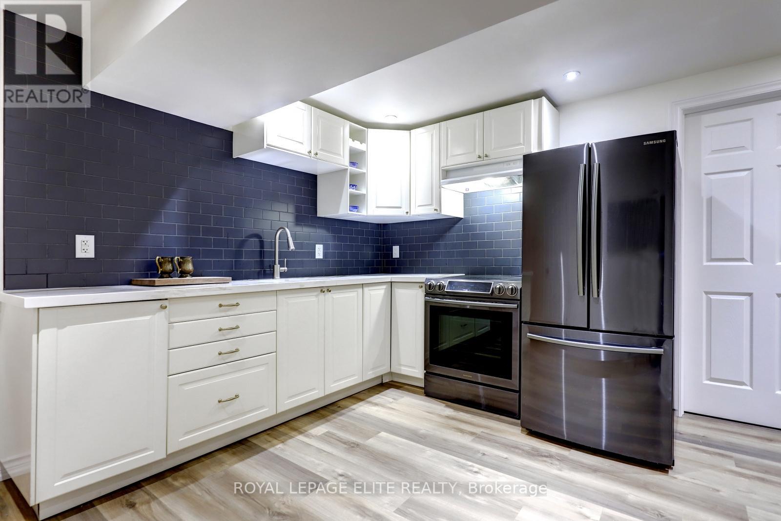 39 Sealcove Drive, Toronto, Ontario  M9C 2C7 - Photo 24 - W12563256