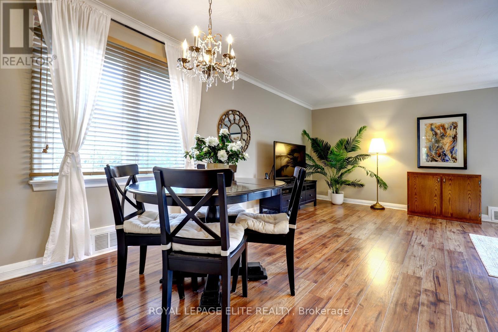 39 Sealcove Drive, Toronto, Ontario  M9C 2C7 - Photo 9 - W12563256