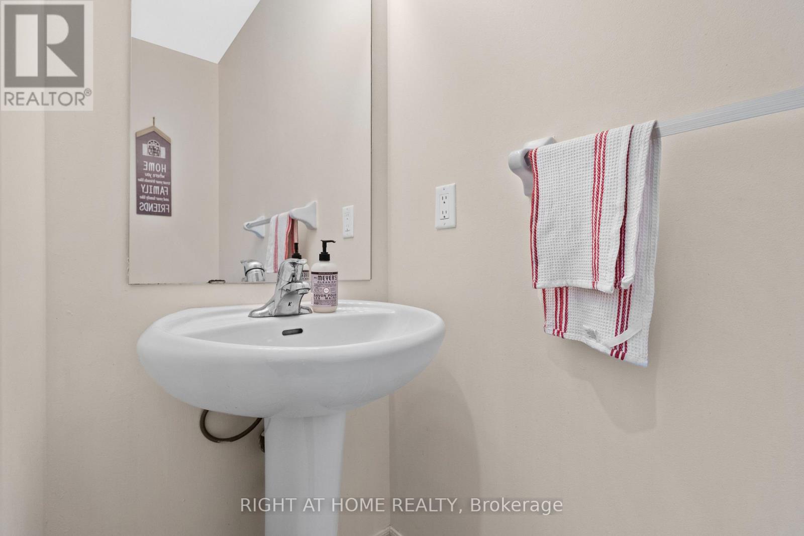 9 Magdalene Crescent, Brampton, Ontario  L6Z 0G9 - Photo 21 - W12563268