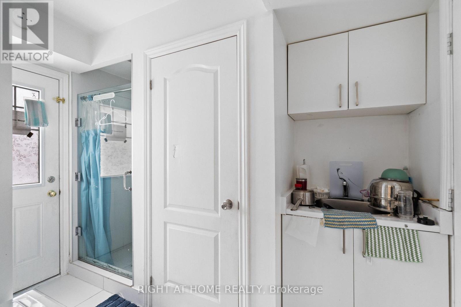 9 Magdalene Crescent, Brampton, Ontario  L6Z 0G9 - Photo 41 - W12563268