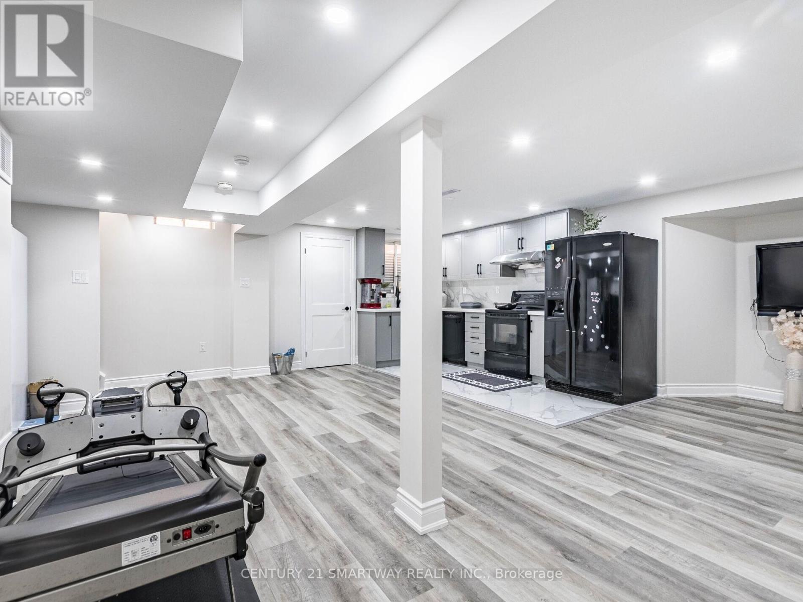 38 Bottlebrush Drive, Brampton, Ontario  L6R 2Z5 - Photo 38 - W12563270