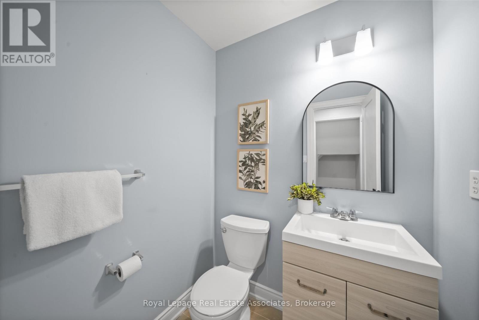 7276 Lowville Heights, Mississauga, Ontario  L5N 8L4 - Photo 9 - W12563298