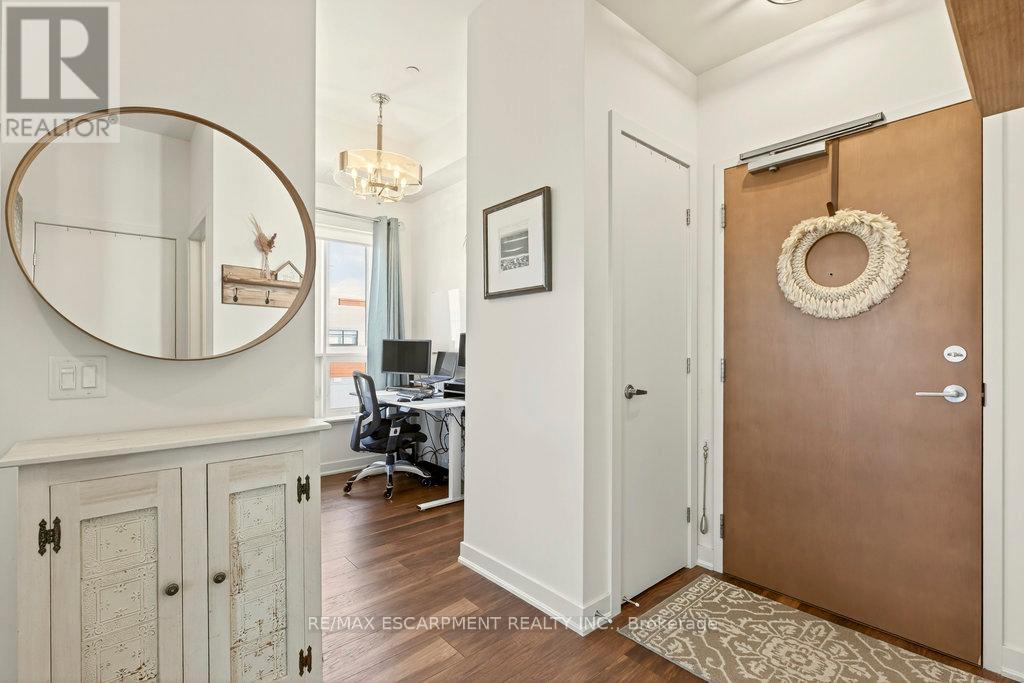 616 - 320 Plains Road E, Burlington, Ontario  L7T 0C1 - Photo 10 - W12563322