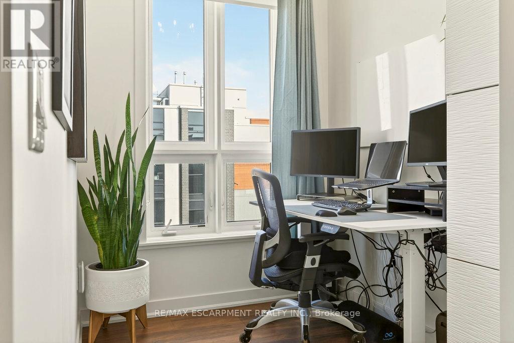 616 - 320 Plains Road E, Burlington, Ontario  L7T 0C1 - Photo 11 - W12563322