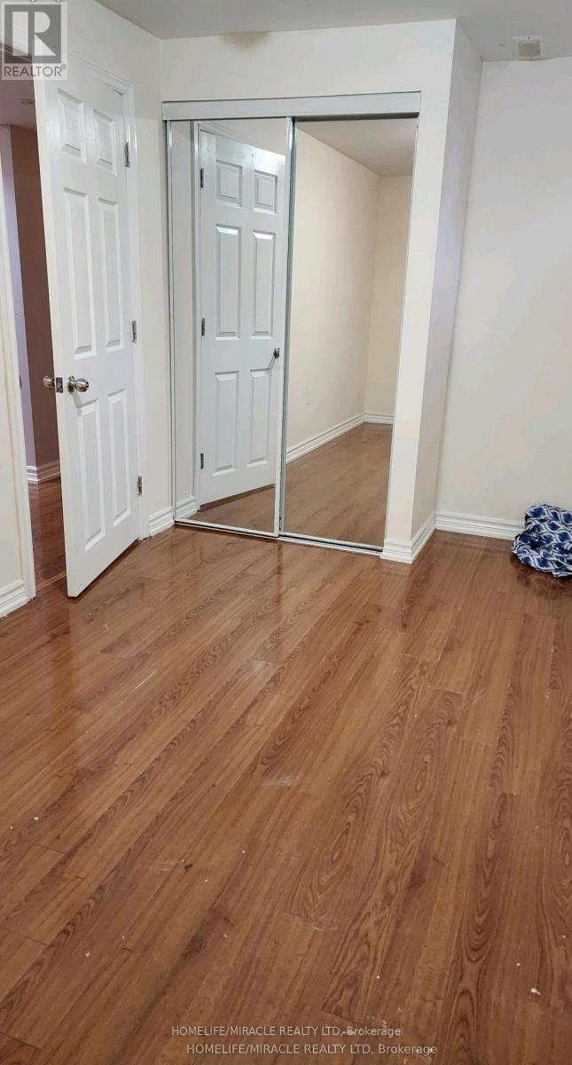 150 Father Tobin Road, Brampton, Ontario  L6R 0E3 - Photo 3 - W12563358