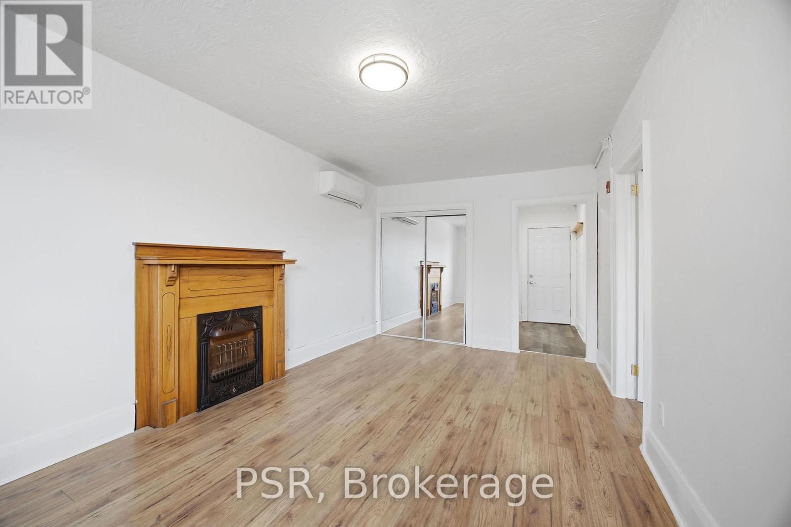 1 - 197 Roncesvalles Avenue, Toronto, Ontario  M6R 2L5 - Photo 6 - W12563360