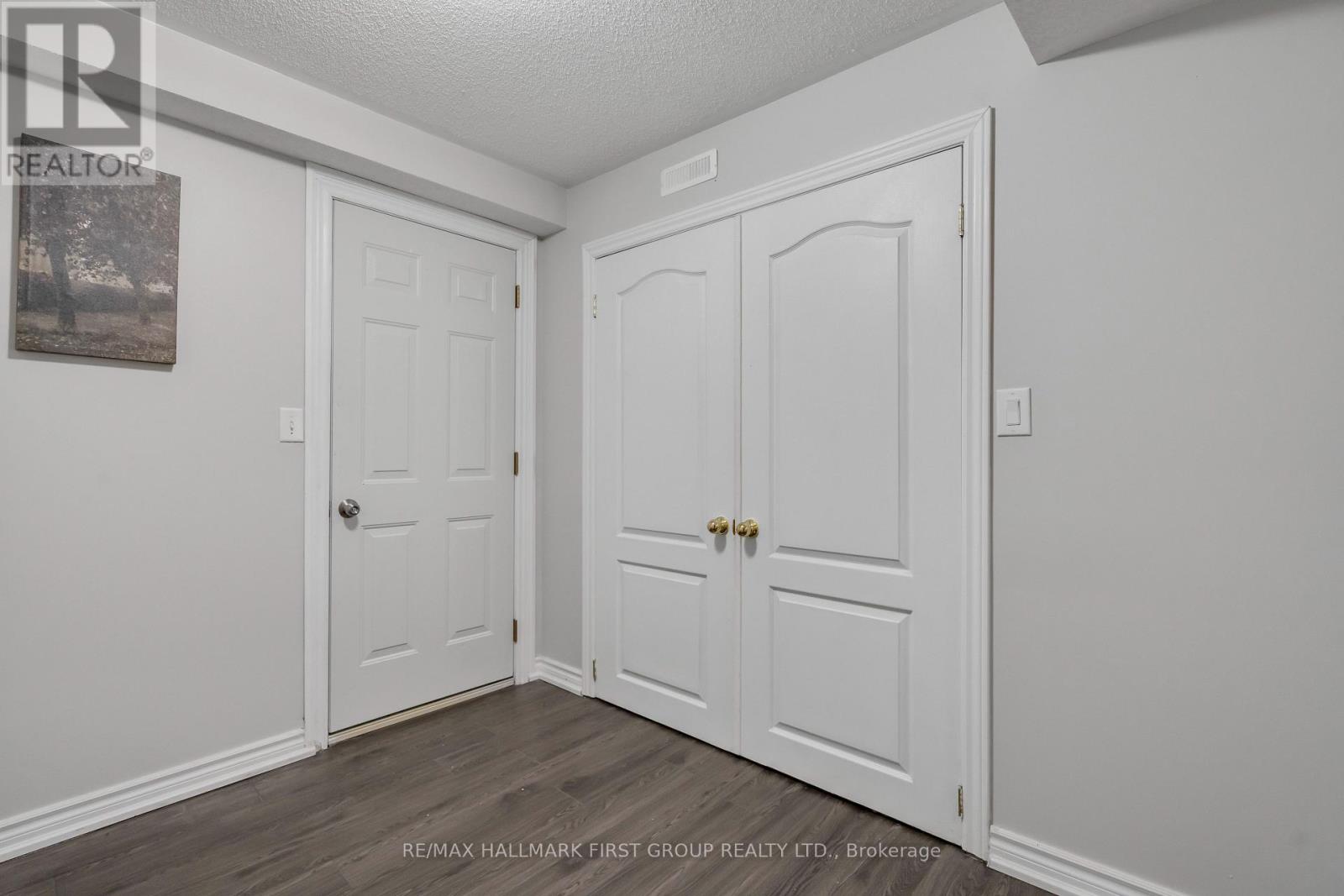 7 Blairmore Terrace, Brampton, Ontario  L6P 3E7 - Photo 5 - W12563380