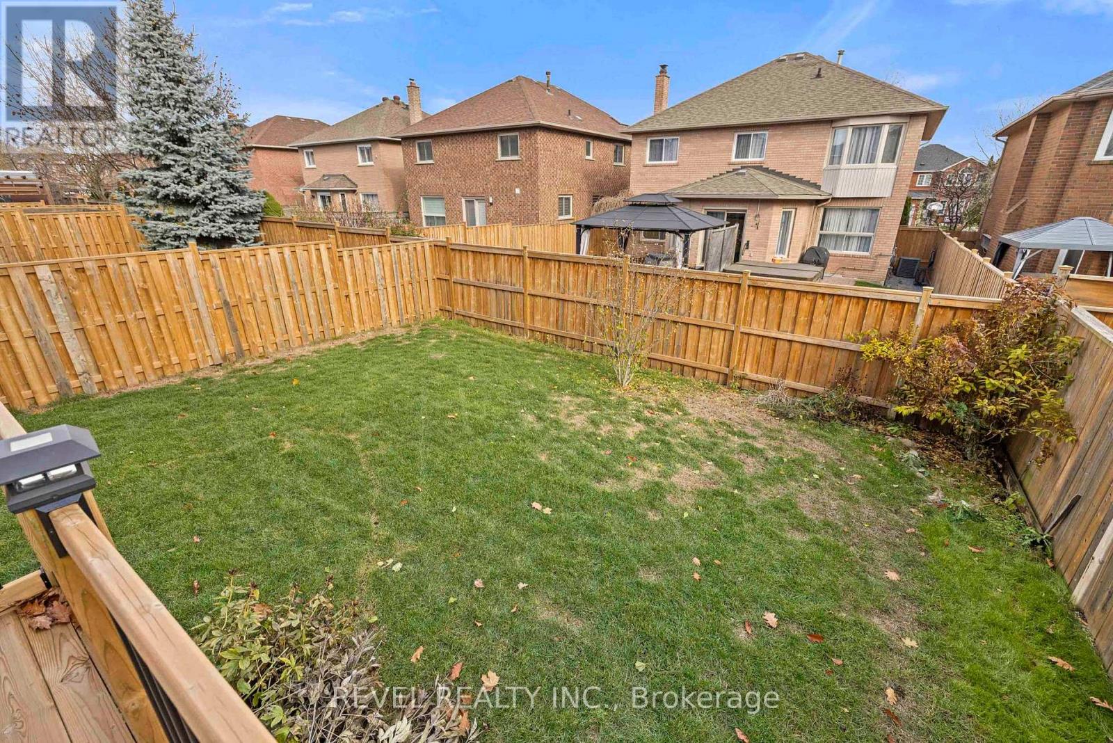 44 Clune Place, Whitby, Ontario  L1R 2C5 - Photo 18 - E12563558