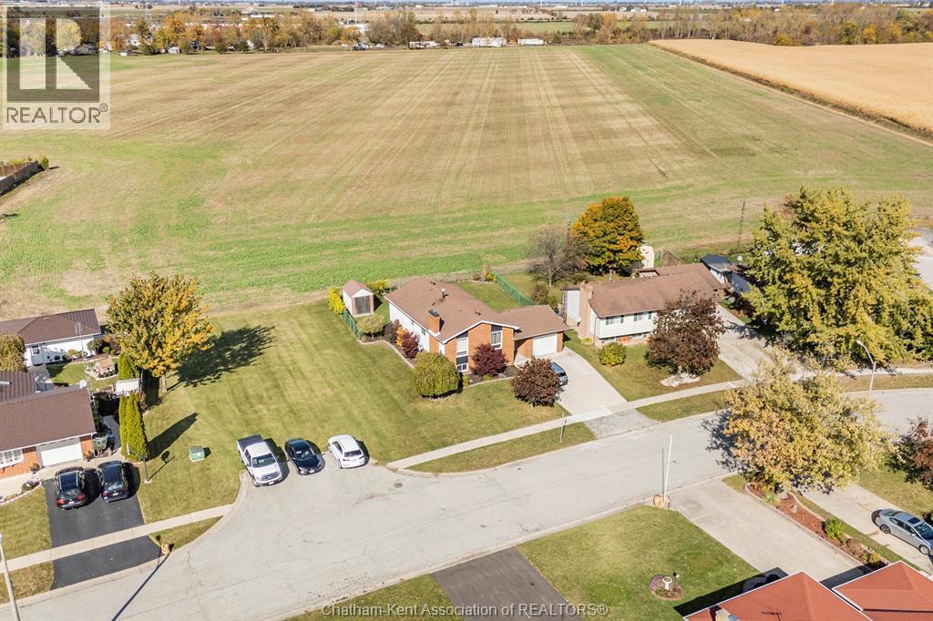 MLS# 25026692: 7152 William STREET, Comber, Canada