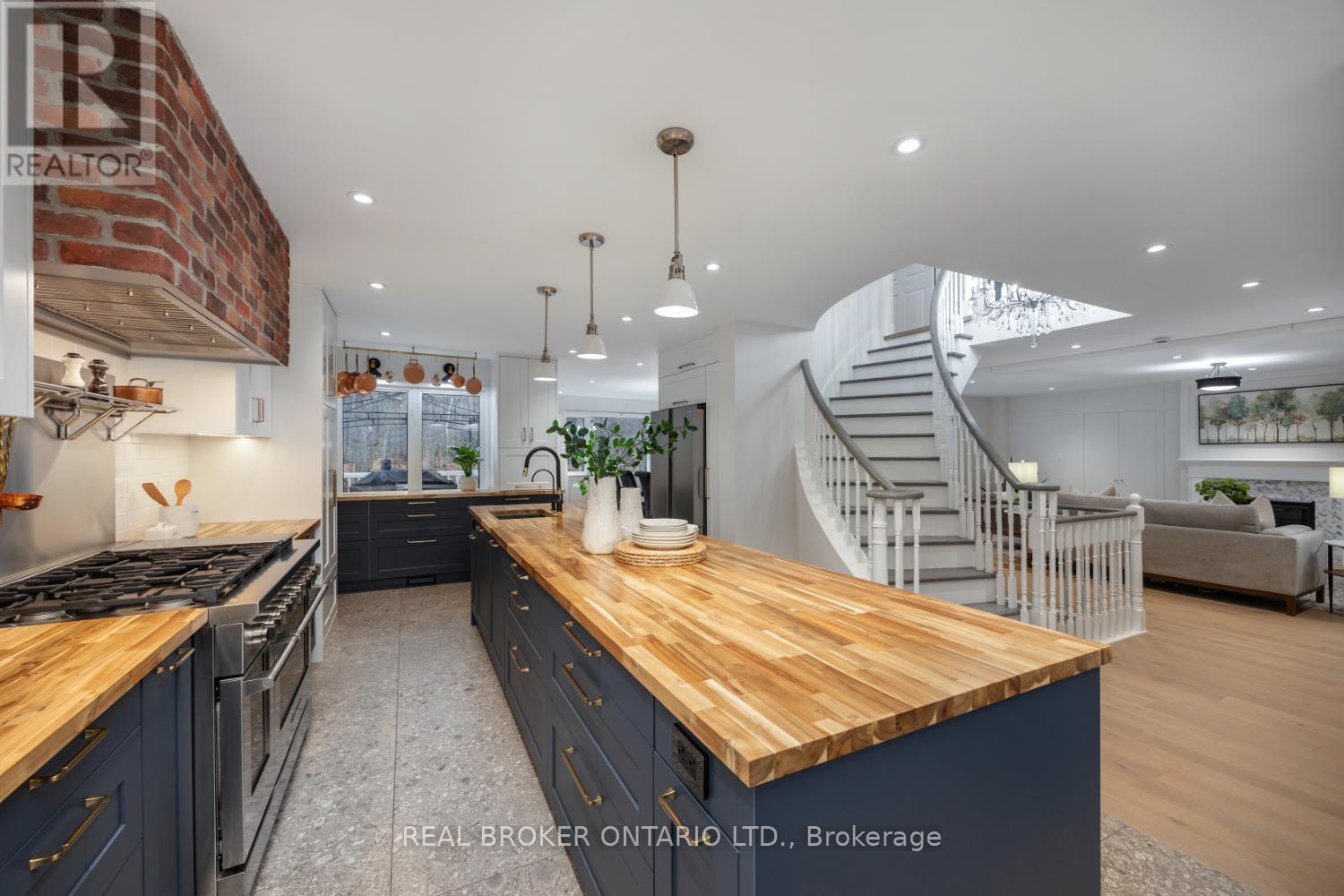 398 Sandy Hook Road, Kawartha Lakes, Ontario  L0A 1K0 - Photo 13 - X12563490