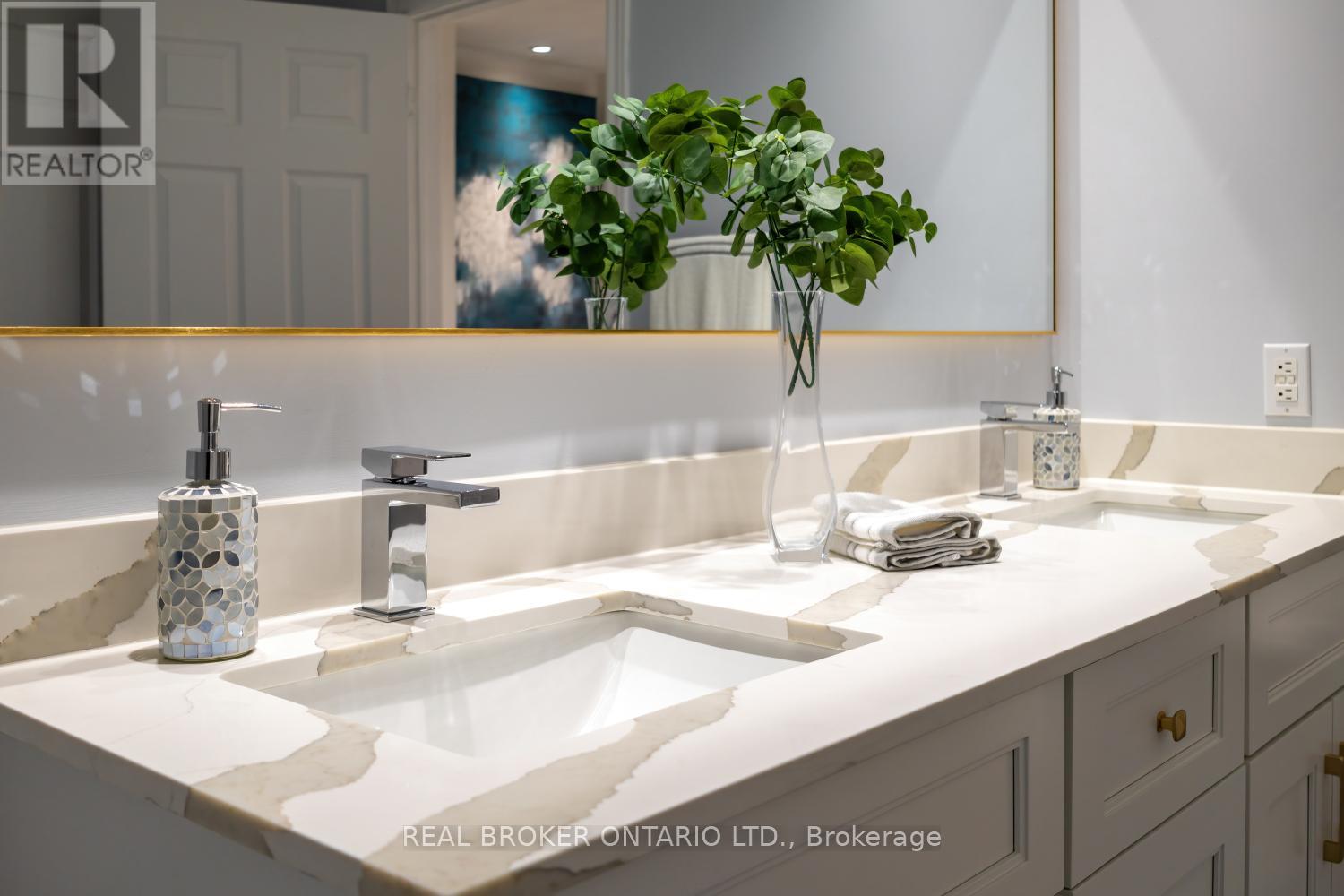 398 Sandy Hook Road, Kawartha Lakes, Ontario  L0A 1K0 - Photo 33 - X12563490