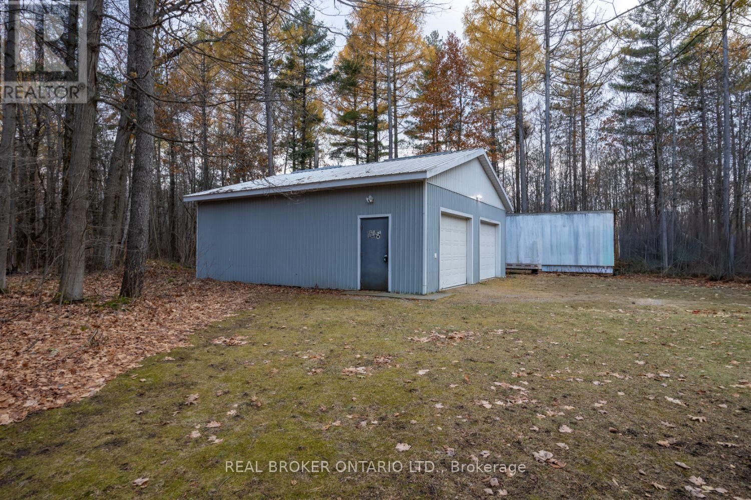 398 Sandy Hook Road, Kawartha Lakes, Ontario  L0A 1K0 - Photo 43 - X12563490
