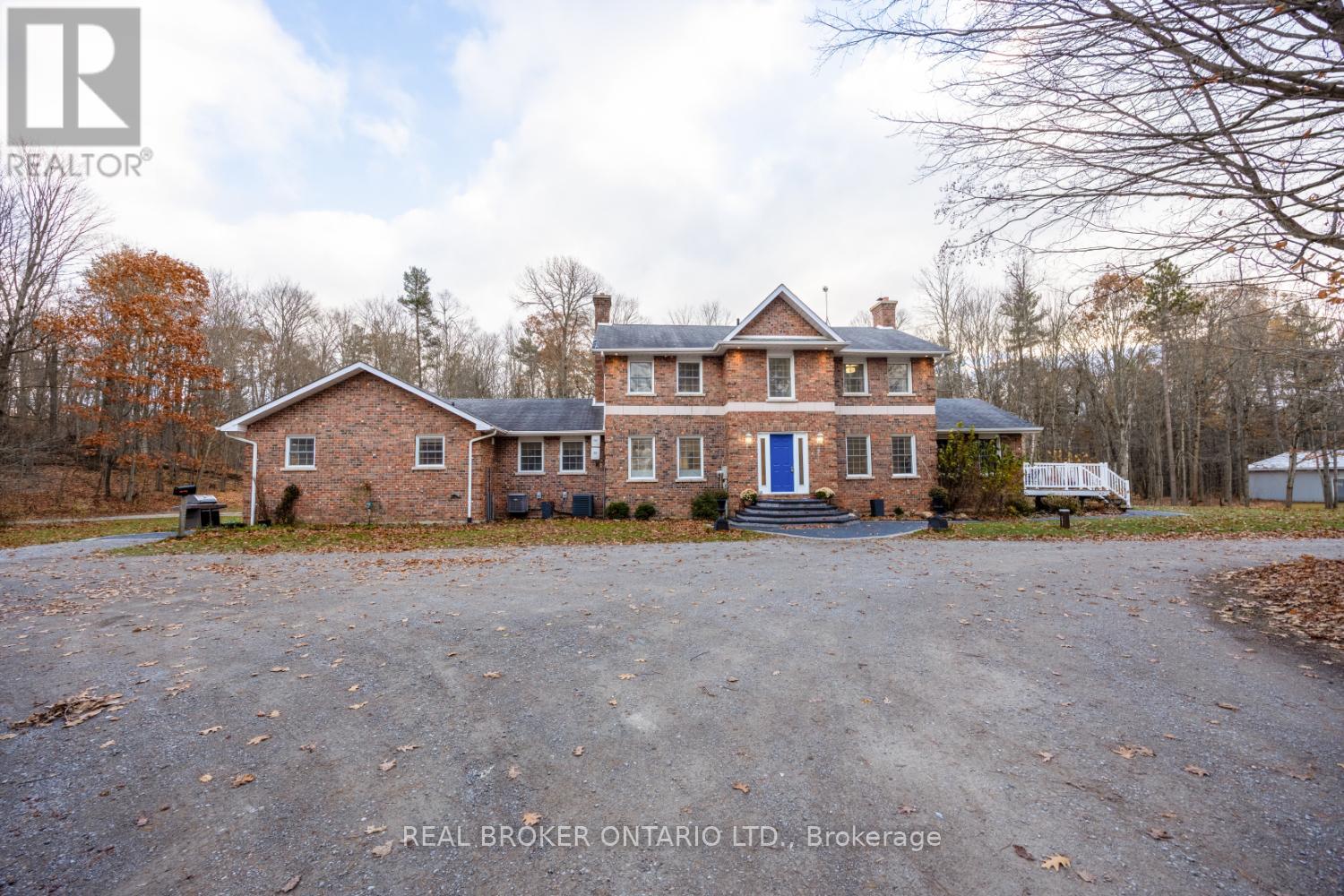 398 Sandy Hook Road, Kawartha Lakes, Ontario  L0A 1K0 - Photo 5 - X12563490