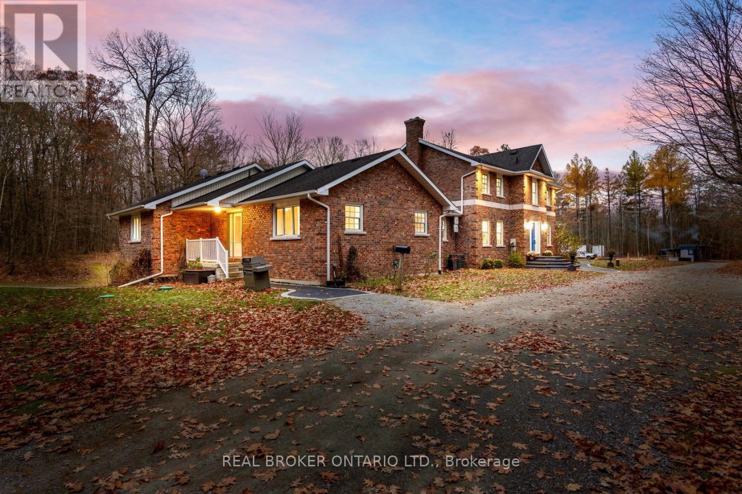 398 Sandy Hook Road, Kawartha Lakes, Ontario  L0A 1K0 - Photo 6 - X12563490