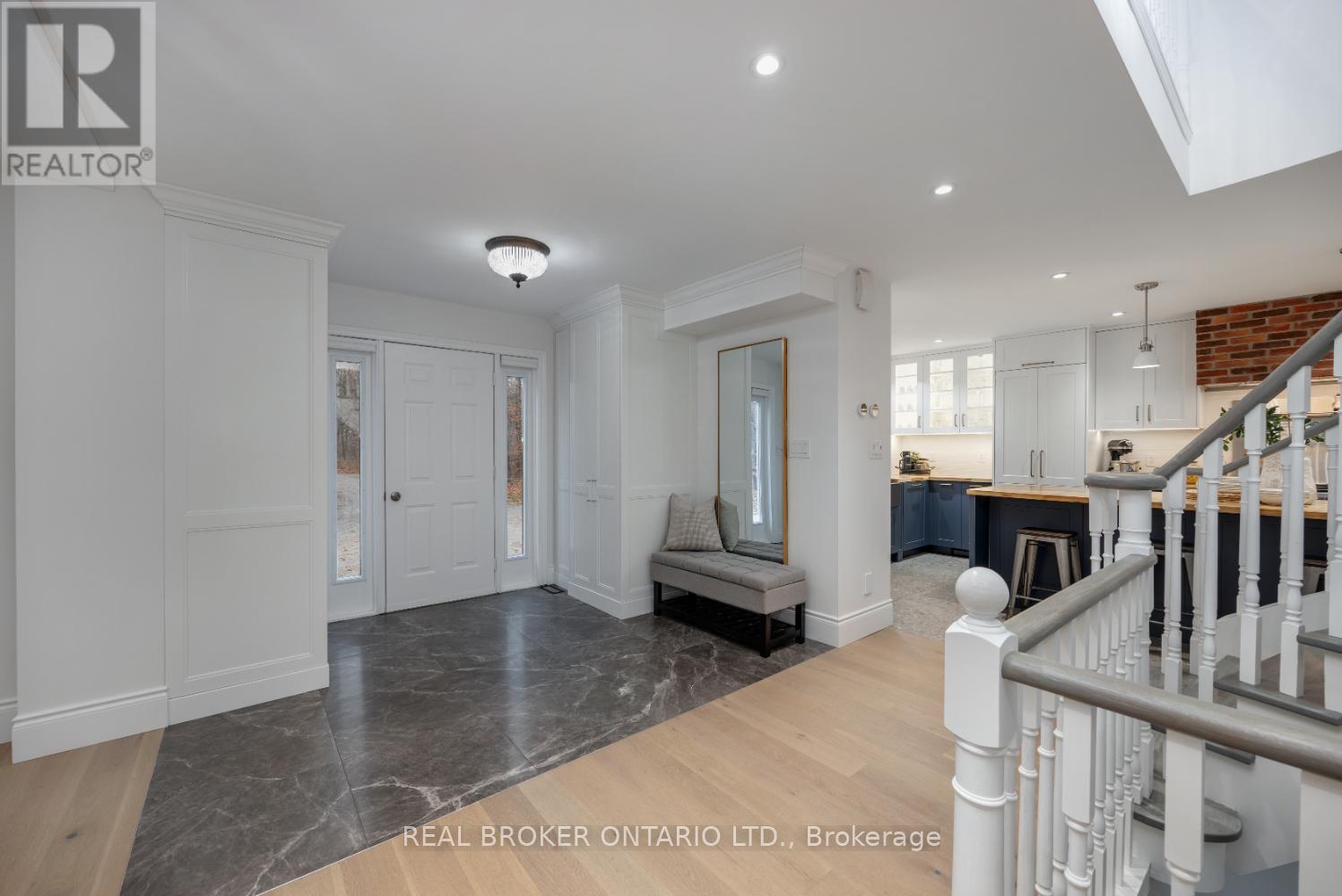 398 Sandy Hook Road, Kawartha Lakes, Ontario  L0A 1K0 - Photo 9 - X12563490