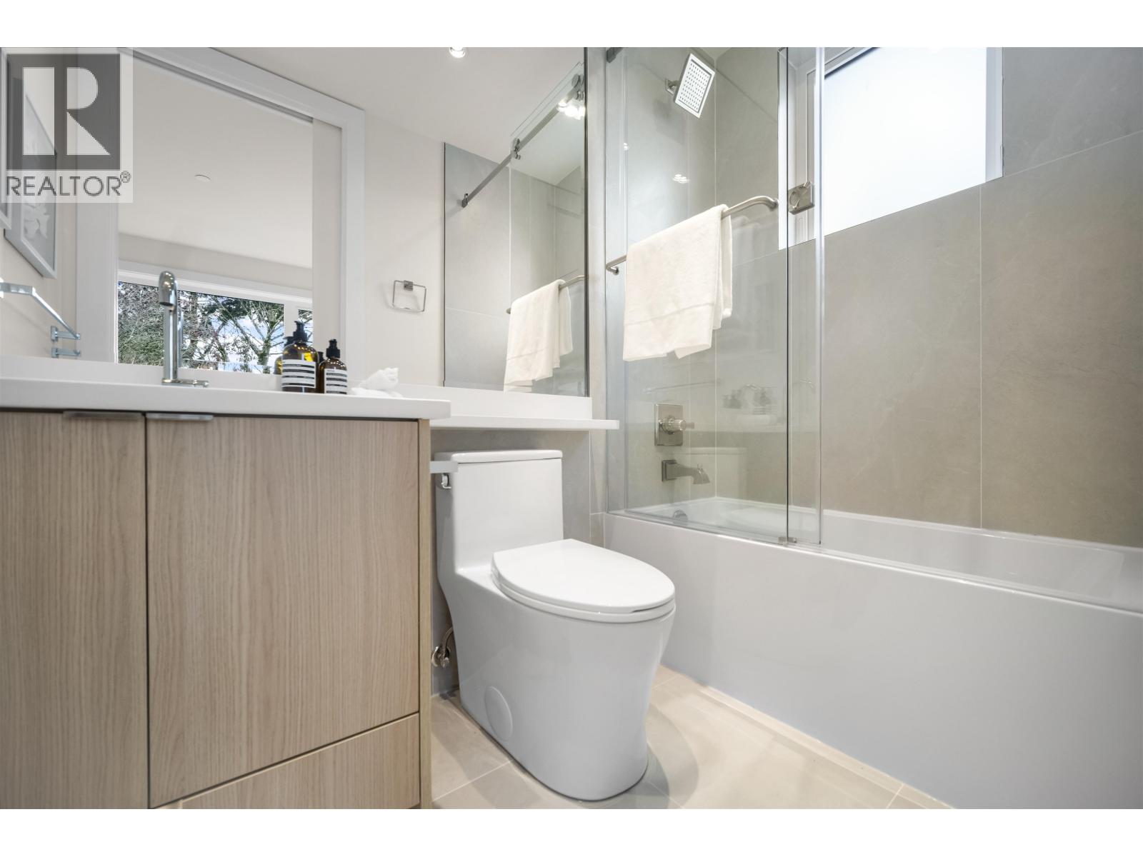 4681 Argyle Street, Vancouver, British Columbia  V5N 3A3 - Photo 11 - R3068820