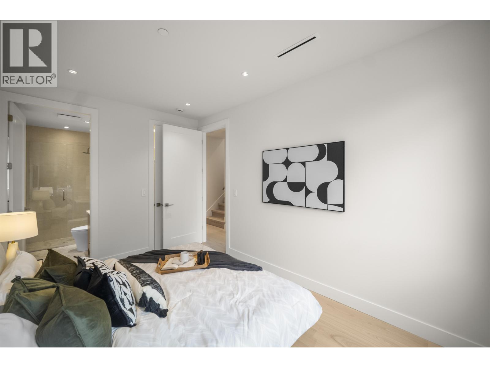 4681 Argyle Street, Vancouver, British Columbia  V5N 3A3 - Photo 6 - R3068820