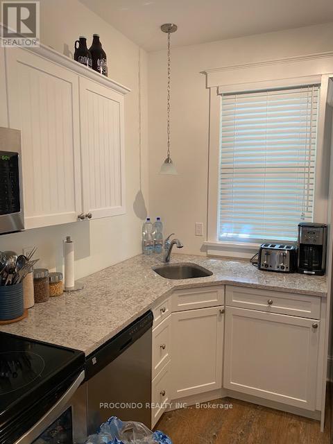 23 Farm View Lane, Prince Edward County, Ontario  K0K 1P0 - Photo 4 - X12563276