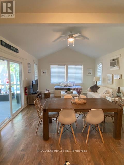 23 Farm View Lane, Prince Edward County, Ontario  K0K 1P0 - Photo 8 - X12563276