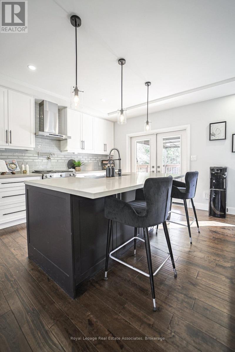 12 Valley Ridge Lane, Hamilton, Ontario  L8N 2Z7 - Photo 11 - X12563362