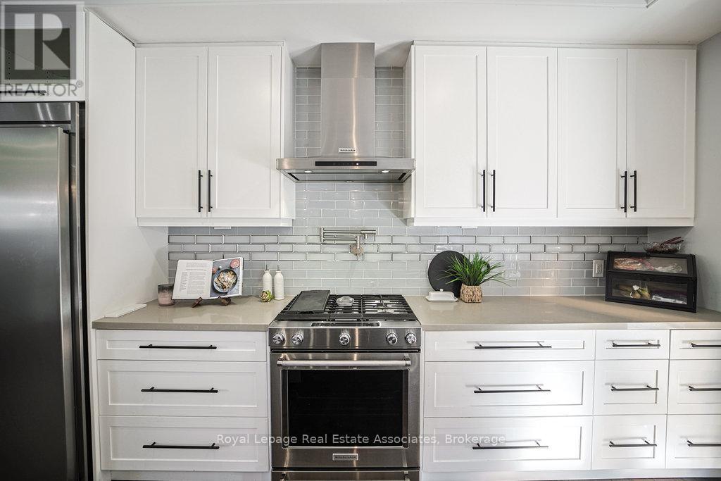 12 Valley Ridge Lane, Hamilton, Ontario  L8N 2Z7 - Photo 13 - X12563362