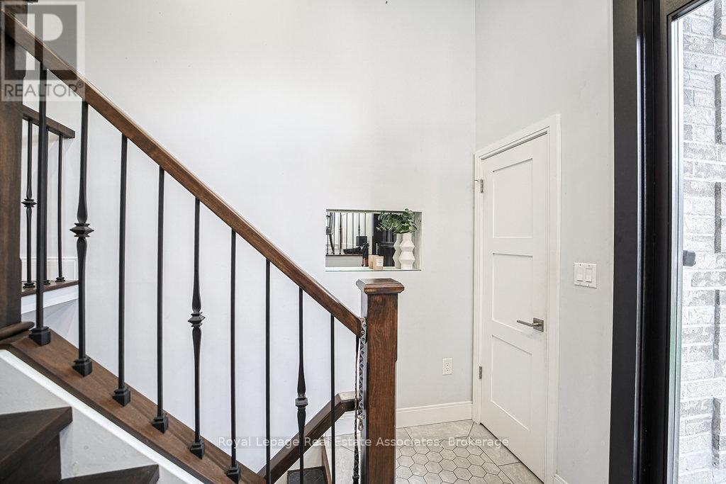 12 Valley Ridge Lane, Hamilton, Ontario  L8N 2Z7 - Photo 28 - X12563362