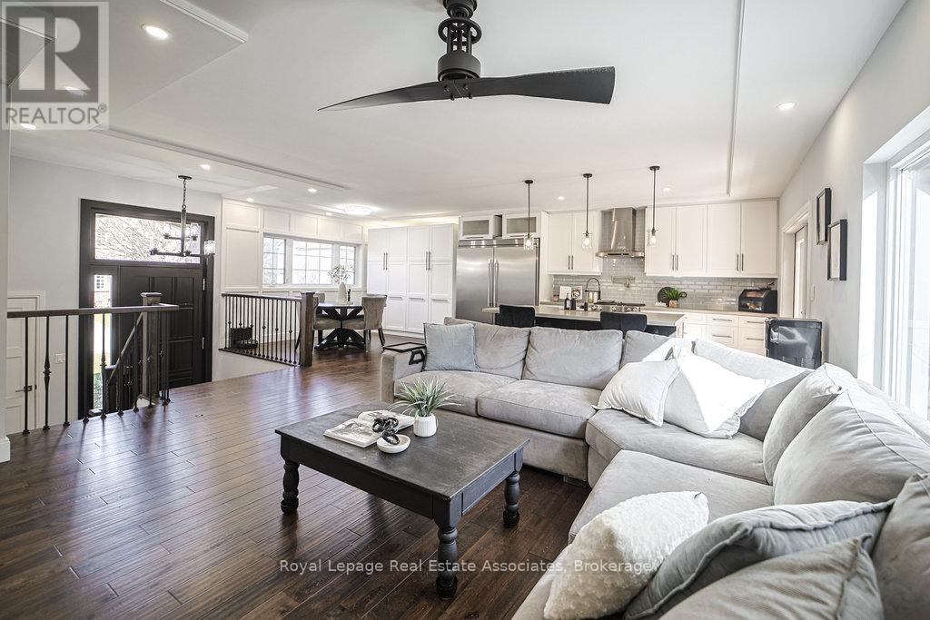 12 Valley Ridge Lane, Hamilton, Ontario  L8N 2Z7 - Photo 4 - X12563362