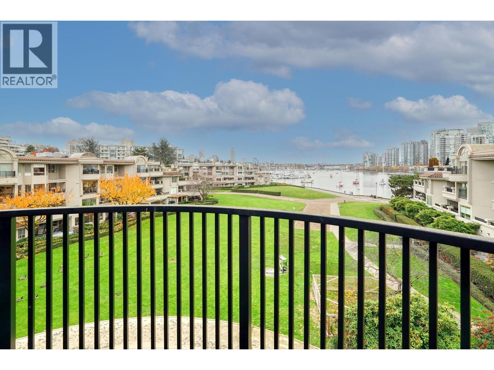 405 1869 Spyglass Place, Vancouver, British Columbia  V5Z 4K7 - Photo 4 - R3069020