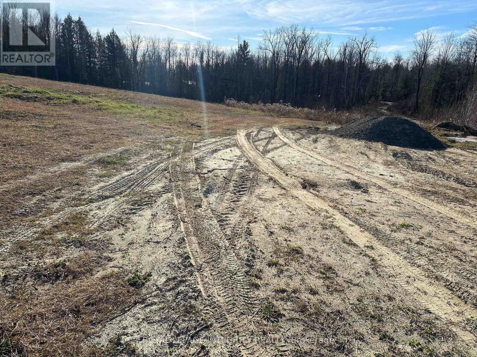 2281 Rollin Road, Clarence-Rockland, Ontario  K0A 3N0 - Photo 7 - X12563428