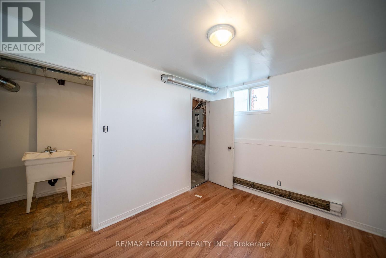 294 Therese Avenue, Clarence-Rockland, Ontario  K4K 1G9 - Photo 20 - X12563442