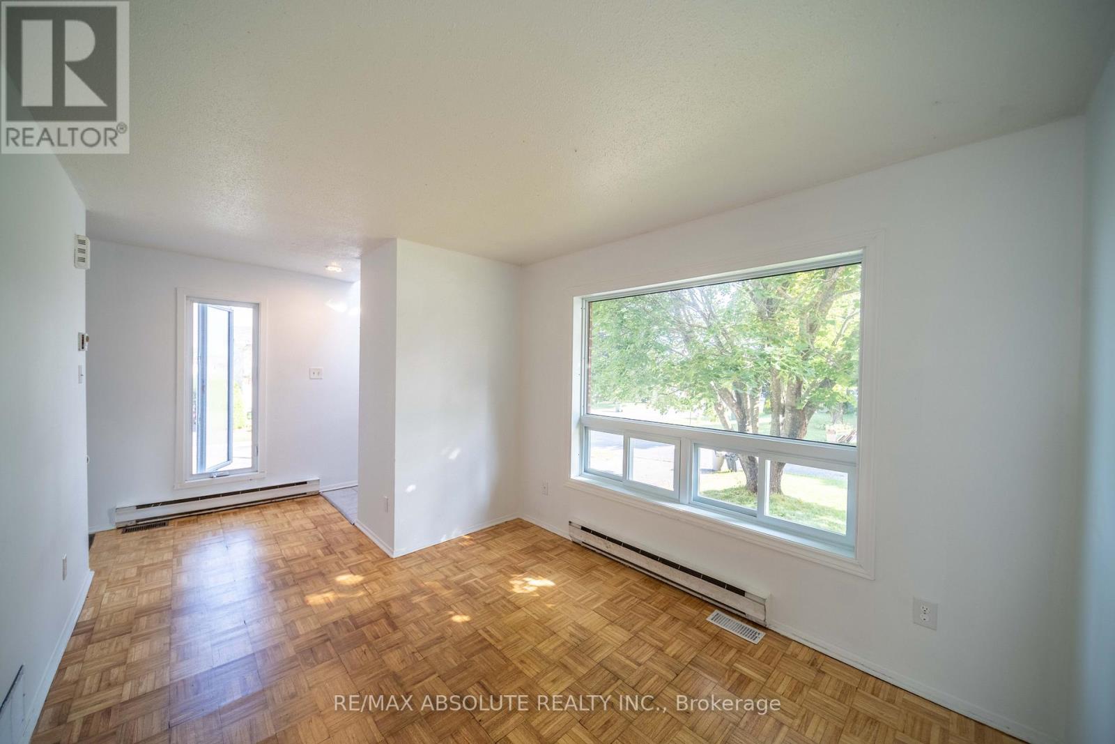 294 Therese Avenue, Clarence-Rockland, Ontario  K4K 1G9 - Photo 7 - X12563442