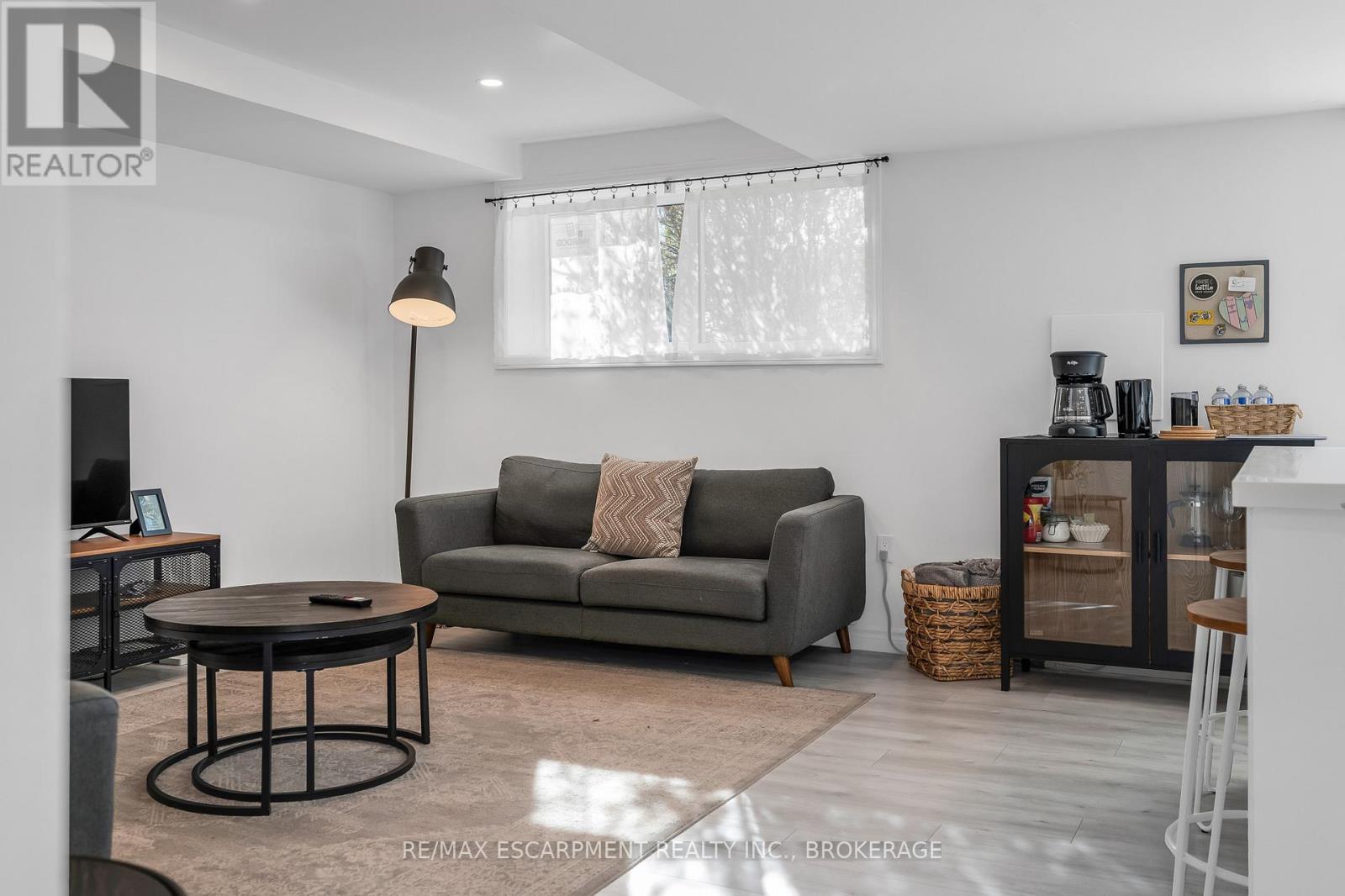 Lower - 22 Macoomb Drive, Welland, Ontario  L3C 5T9 - Photo 6 - X12563414