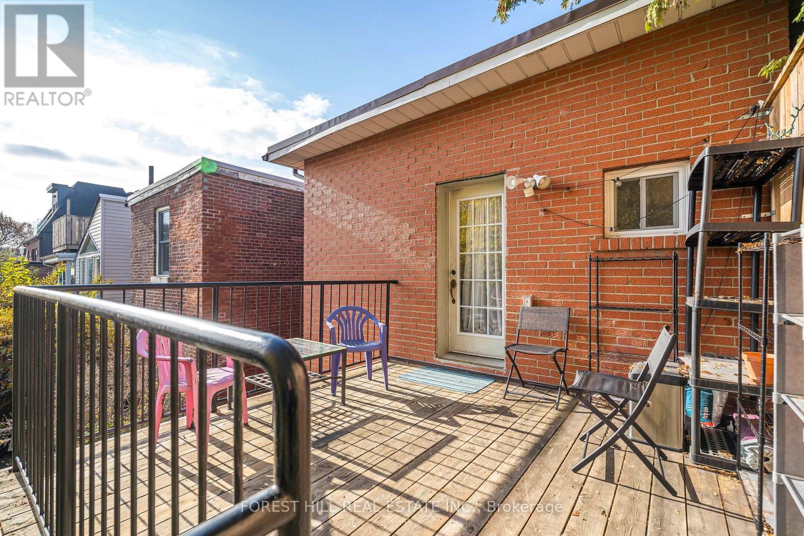 Upper - 211 Brunswick Avenue, Toronto, Ontario M5S 2M4 - Photo 4 - C12540552