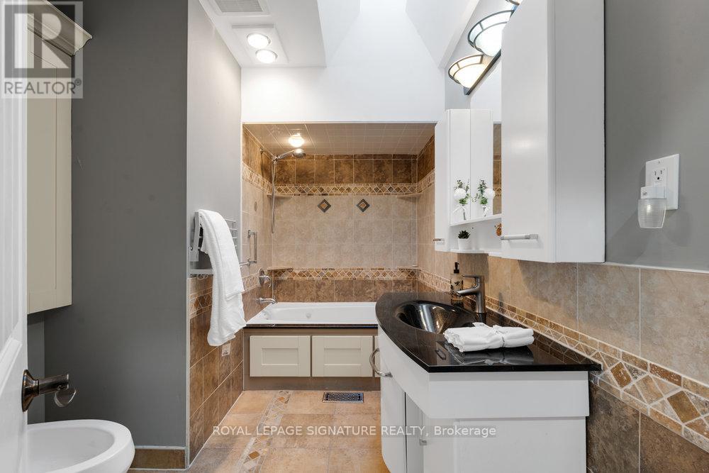 23 Burnview Crescent, Toronto, Ontario  M1H 1B4 - Photo 22 - E12562398