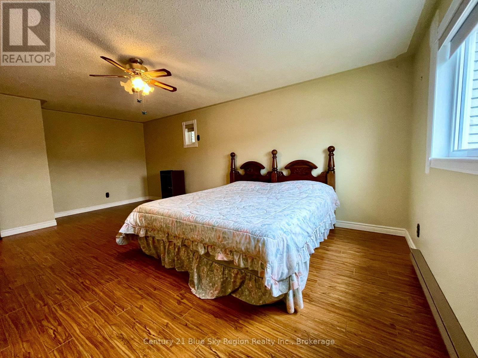 405 Mageau Street, West Nipissing, Ontario  P2B 3G2 - Photo 13 - X12563572