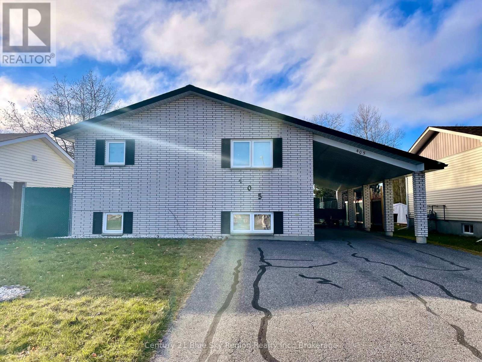 405 Mageau Street, West Nipissing, Ontario  P2B 3G2 - Photo 2 - X12563572